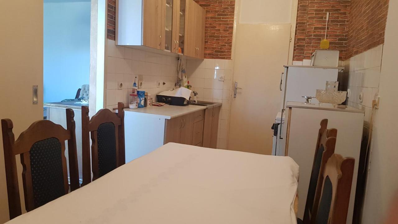 דירות פודגוריצה Baston Rent מראה חיצוני תמונה