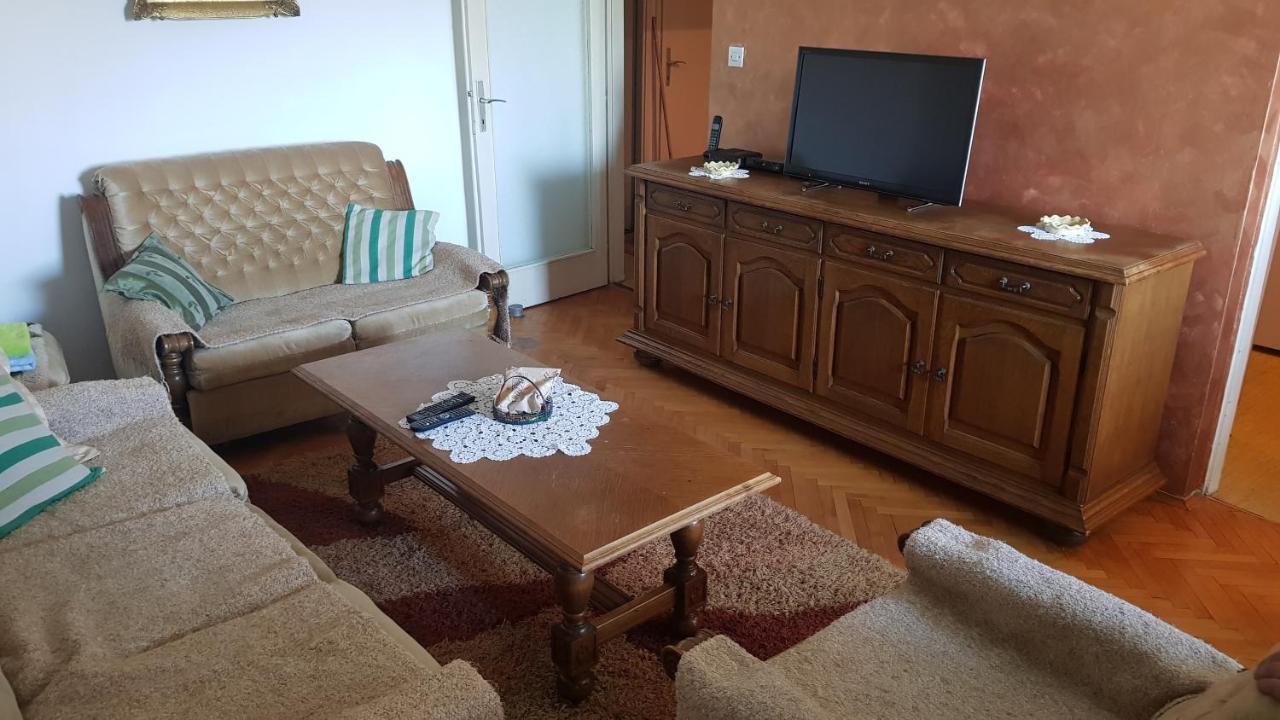 דירות פודגוריצה Baston Rent מראה חיצוני תמונה