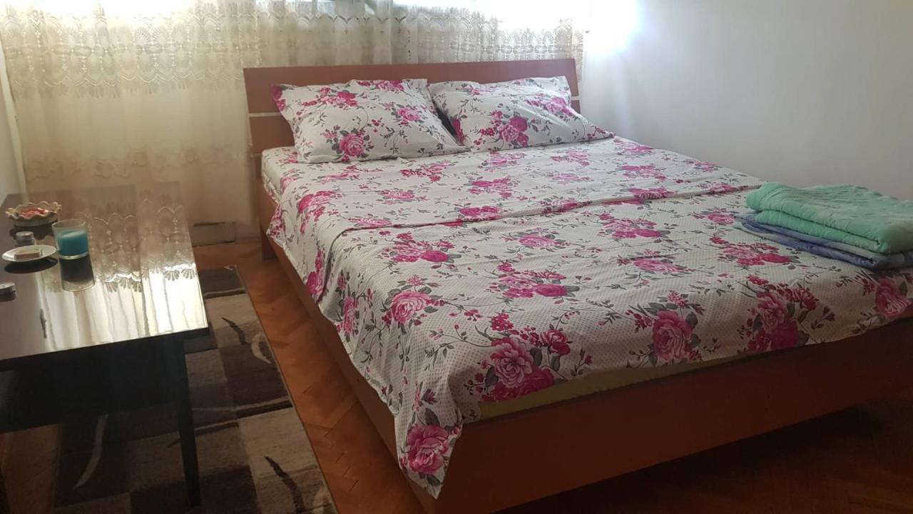 דירות פודגוריצה Baston Rent מראה חיצוני תמונה